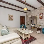 Heritage Palace Listun * Makarska
