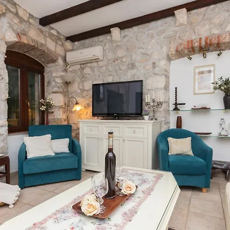 Heritage Palace Listun 마카르스카