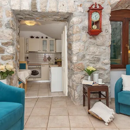 Heritage Palace Listun Apartment