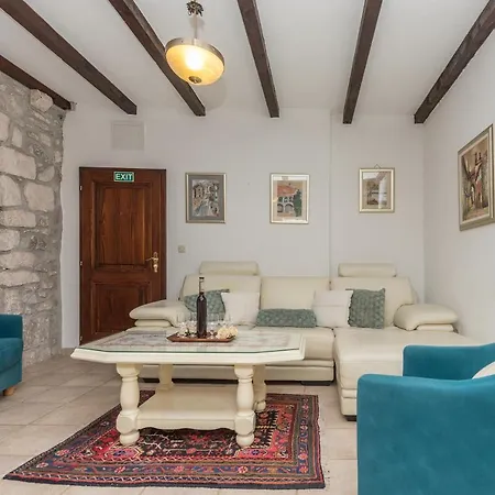 Heritage Palace Listun Appartement *