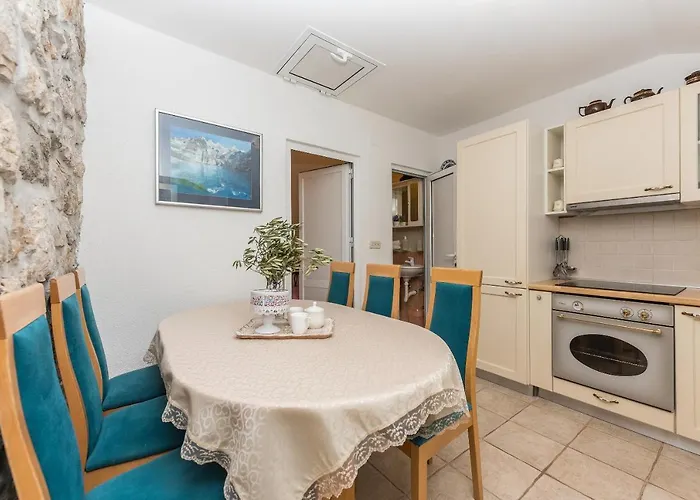 Heritage Palace Listun Makarska