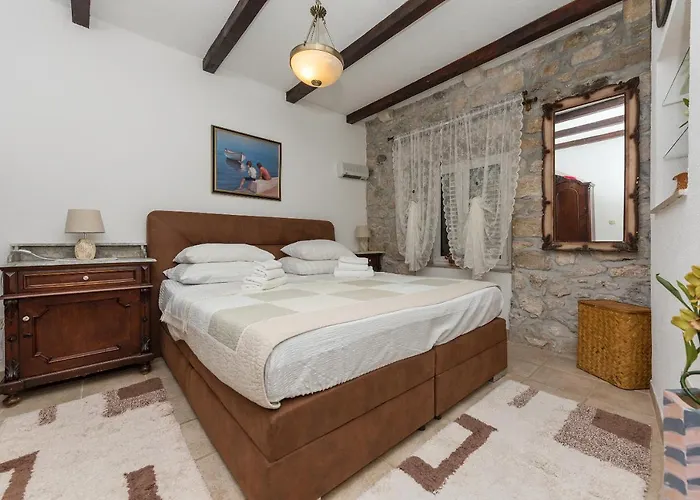 Heritage Palace Listun * Makarska