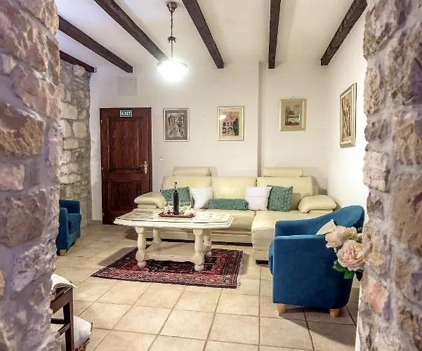 Apartament Heritage Palace Listun