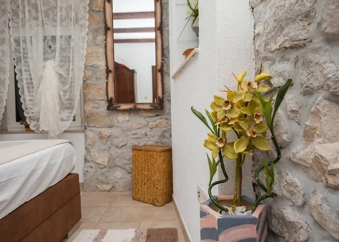 Heritage Palace Listun * Макарська